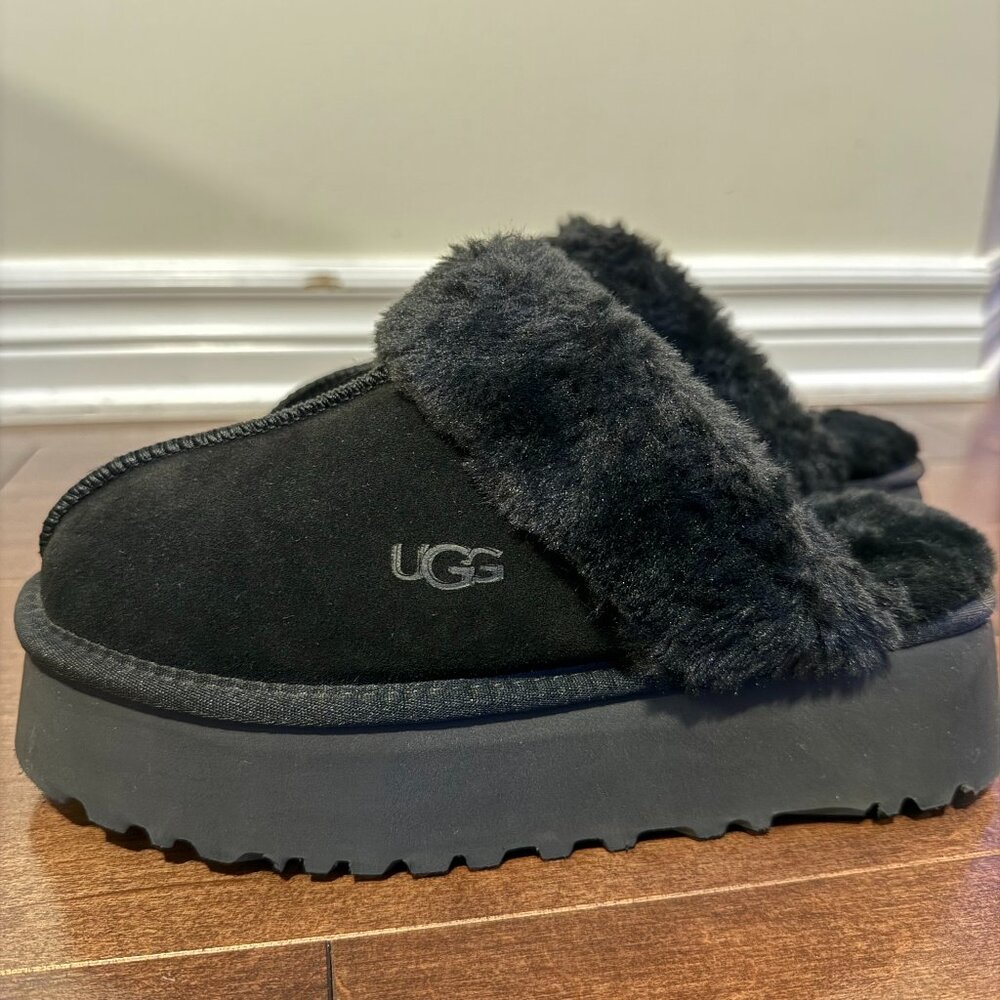 Uggs Disquette Platform Slippers